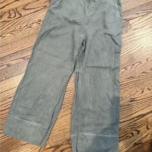 XCVI Gray Women's Capris